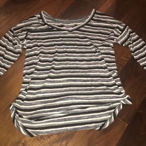 striped American Eagle long sleeve shirt!